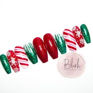 Press On Nails Christmas Red Green Snowflakes